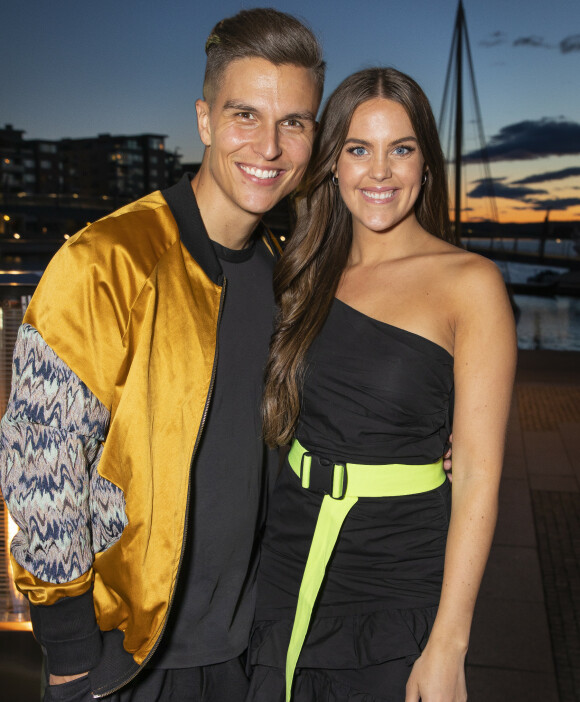 BYPÅSKE: Atle Pettersen og kona Cathrine Eide skal nyte noen late påskedager. Foto: Tore Skaar / Se og Hør BYPÅSKE: Atle Pettersen og kona Cathrine Eide skal nyte noen late påskedager. Foto: Tore Skaar / Se og Hør